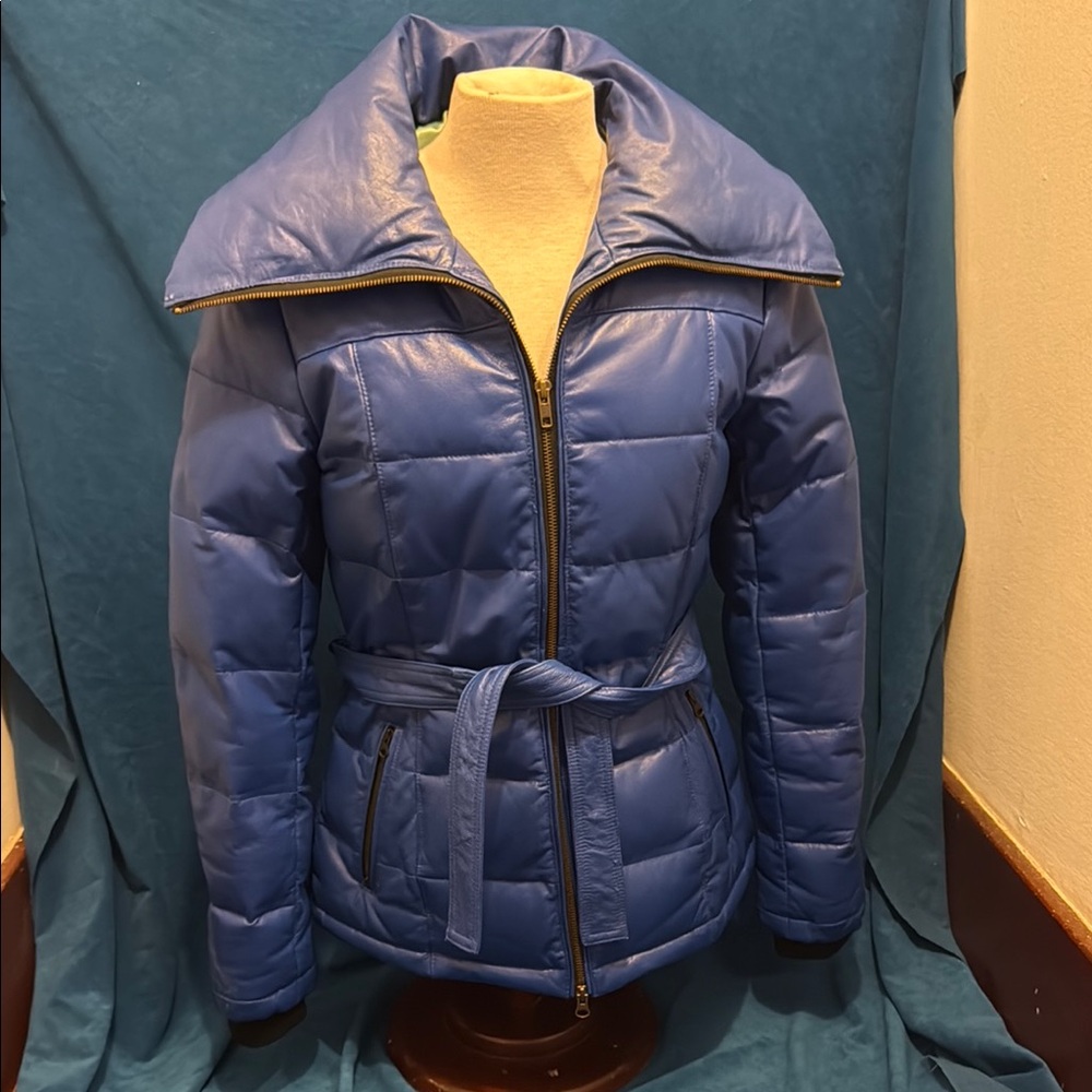 Danier Blue leather Women's Puffer Jacket size xs like new